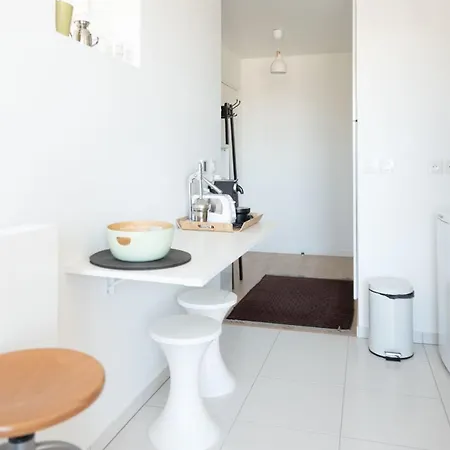 Bright Studio With A Nice View On The Sacre-coeur *