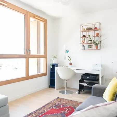 Bright Studio With A Nice View On The Sacre-coeur Apartment