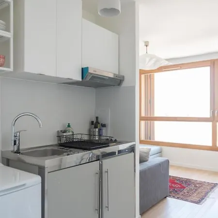 Apartment Bright Studio With A Nice View On The Sacre-coeur *