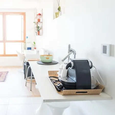 Bright Studio With A Nice View On The Sacre-coeur Paris
